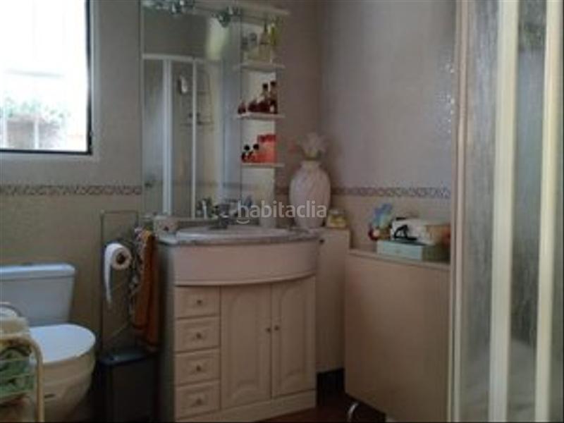 Foto bcd5a86d-6a27-47e4-9b6f-8cac5e831cb7. Masia amb xemeneia calefacció piscina a Colmenar de Oreja