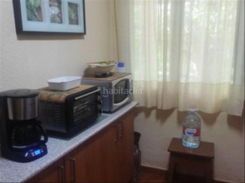 Foto f4dbcce3-f933-4319-b504-49468bdbdf79. Masia amb xemeneia calefacció piscina a Colmenar de Oreja