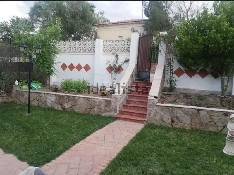 Foto 677f589b-6b9c-478a-bdde-cf03ed96e3b8. Chalet  de 4 habitaciones en Colmenar de Oreja