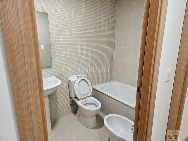 Foto f2a00ef6-5ed8-44d6-9b4b-eea9bc6cb936. Alquiler piso  en Zona la Ermita Torrent