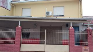 Casa pareada en Alcalá del Júcar. Alcalá del júcarcasa