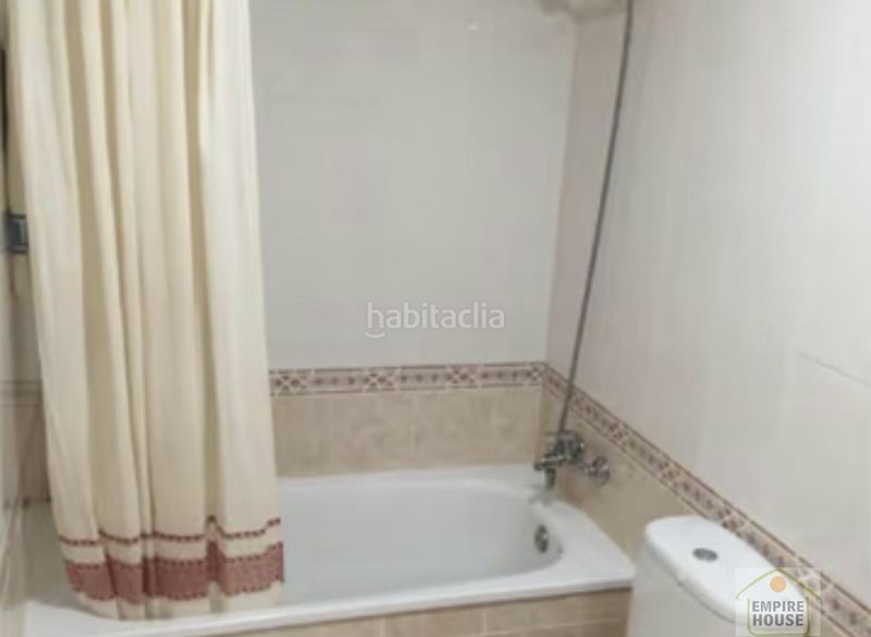 Foto 9f43092b-3068-4389-b0b8-d402fb85ee6c. Alquiler chalet  en Foios
