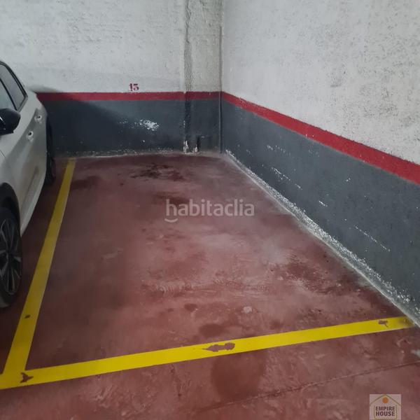 Foto 337c3d13-769e-467c-be8d-a5f046aba3cb. Autoparkplatz in Russafa Valencia