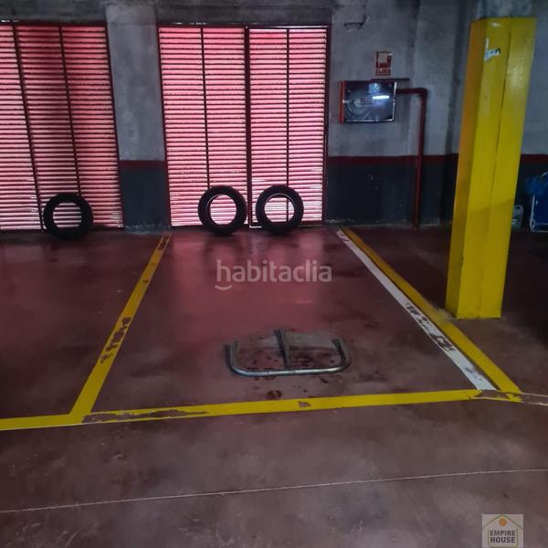 Foto 93f66134-85f2-4756-98f2-304536e4e708. Autoparkplatz in Russafa Valencia