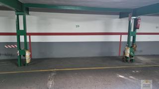 Aparcament cotxe a Santos justo y pastor. Valenciagaraje