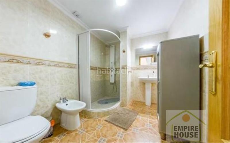 Foto 4a3ddcb8-7921-4bc9-a5ef-3732001e9ffe. Casa con riscaldamento in El Perellonet Valencia