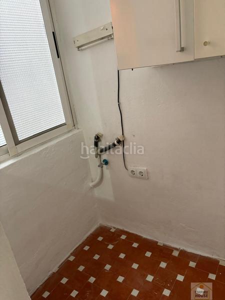 Foto e072a585-b8c9-4012-a030-df689c9f4617. Piso  en Barrio de Patraix Valencia