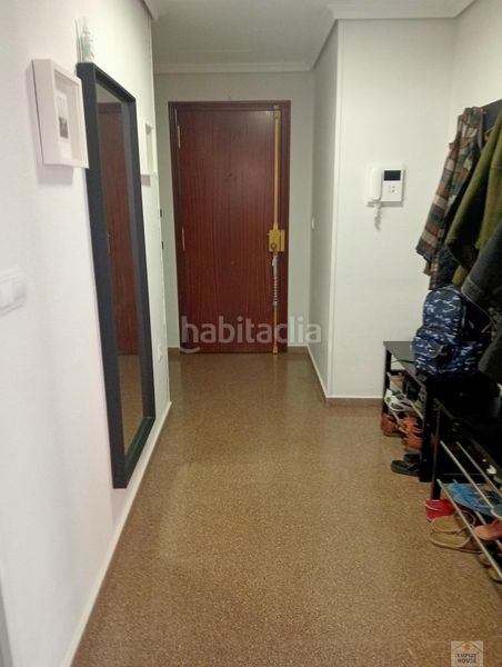 Foto bec9b7eb-ea5c-40c9-bdd3-987cd970c306. Pis amb calefacció aparcament a Zona Calle Valencia Torrent