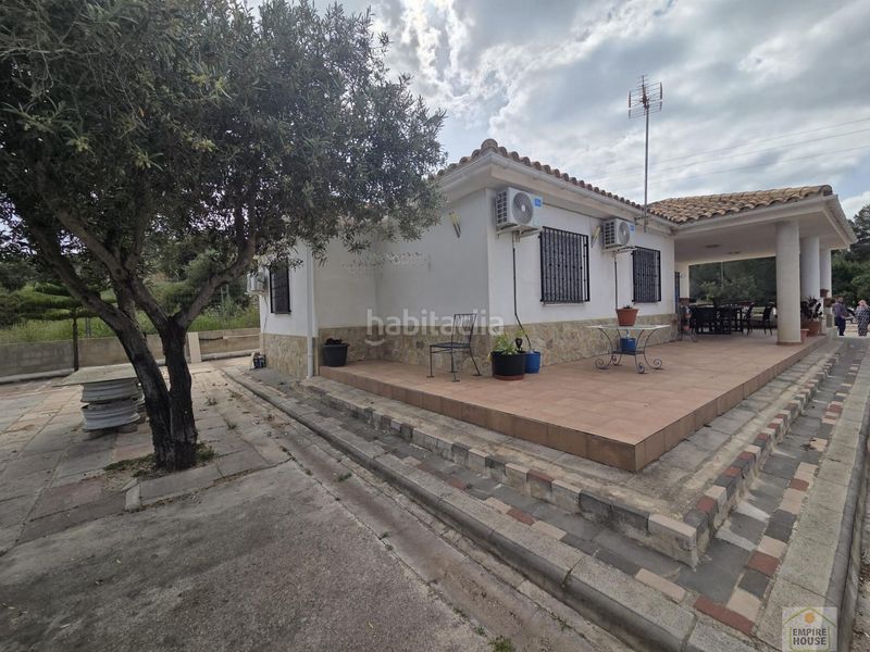 Foto 49aed116-f6cd-487c-841d-fa467d642438. Chalet  en Alberic