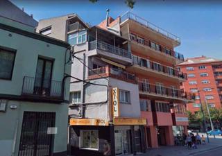 Edifici  Carrer de josep umbert i ventura. Edificio de uso mixto en venta en calle de josep umbert i ventur