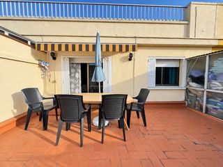 Flat  Carrer del torrent. **ático luminoso con terraza de 30 m² y orientación sureste en c
