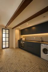 Piso  Calle sogueros. Piso reformado a estrenar con 3 habitaciones, terraza de 21m y u