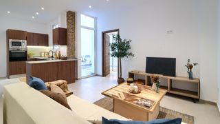 Ground floor  Calle ram�n de rocafull. Apartamento a estrenar con terraza privada