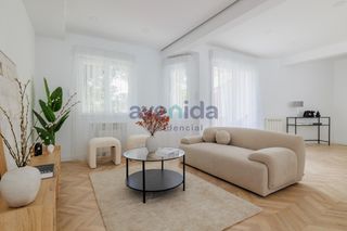 Appartamento  Avenida corazón de maría. Propiedad con mucha luz, parking y trastero en chamartín