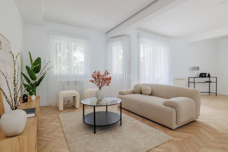 Foto ce3b10b3-9780-4be6-8140-16dc96e87f2e. Apartament amb aparcament a Prosperidad Madrid