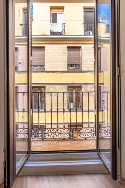 Foto ef79a152-78c5-4afb-a6ce-b3676a7e7c4a. Apartament a Palacio Madrid