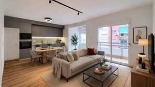 Piso  Calle de higinio noja 'profesor'. Amplia vivienda de diseño totalmente reformada