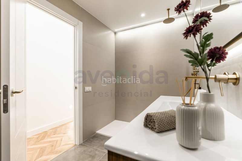 Foto ea6813ed-8e43-473c-bc6e-5439254298a9. Flat in Palacio Madrid