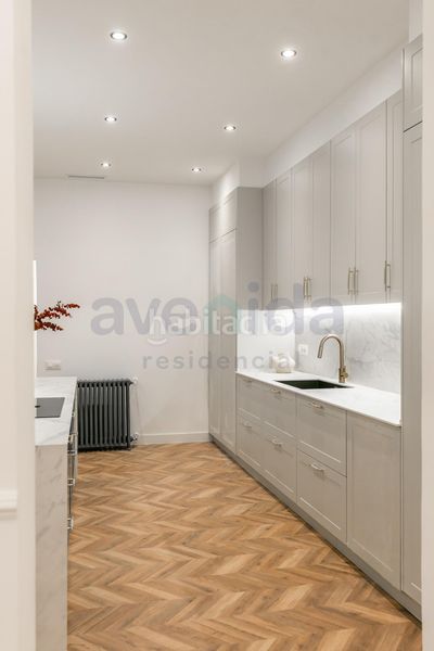 Foto fa7b51d1-c5a3-4851-93ce-fbc4aa81f8d8. Flat in Palacio Madrid