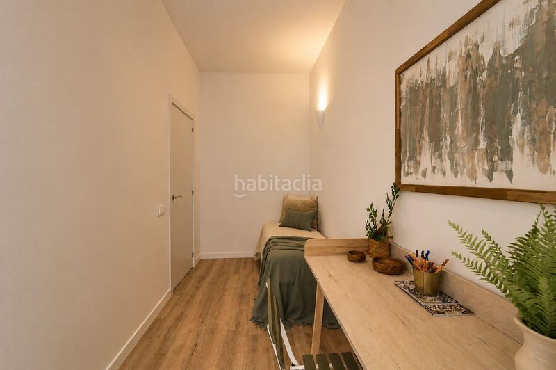 Foto 452f07be-ac84-41b0-93c5-4e8a154849b6. Planta baixa a Russafa Valencia