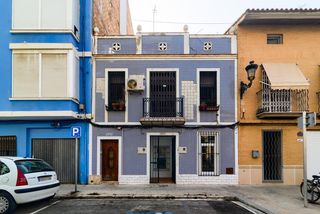 Pis a El Cabanyal-El Canyamelar. Tu nuevo hogar en el cabanyal reforma integral, patio y ubicació