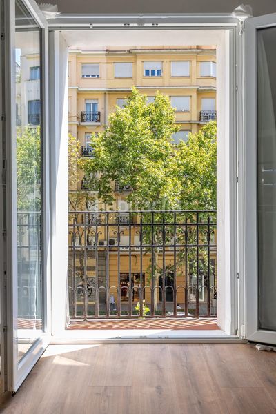 Foto fbee4203-4388-4bdf-817e-3d4453f9f53b. Apartament amb calefacció a Argüelles Madrid