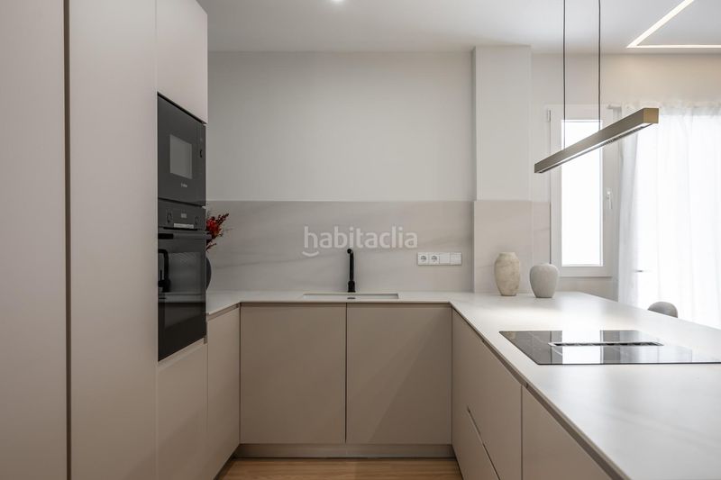 Foto 8a488886-19e8-40fc-a537-379ca8aca5f9. Flat in Castillejos-Cuzco Madrid