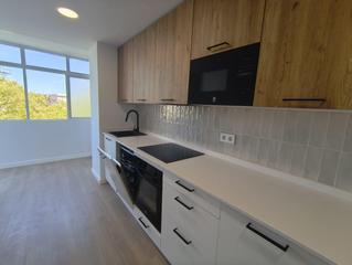 Apartament  Calle sierrasol. Vivienda reformada en arroyo de la miel, benalmádena