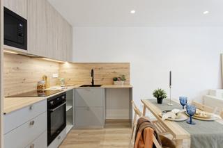 Apartament  Carrer balears. Piso reformado en venta en calle balears