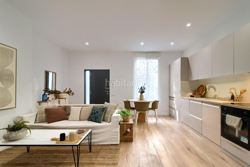 Foto 5a67c767-2c87-4c4e-bcf5-50c3f944e910. Planta baixa a Russafa Valencia