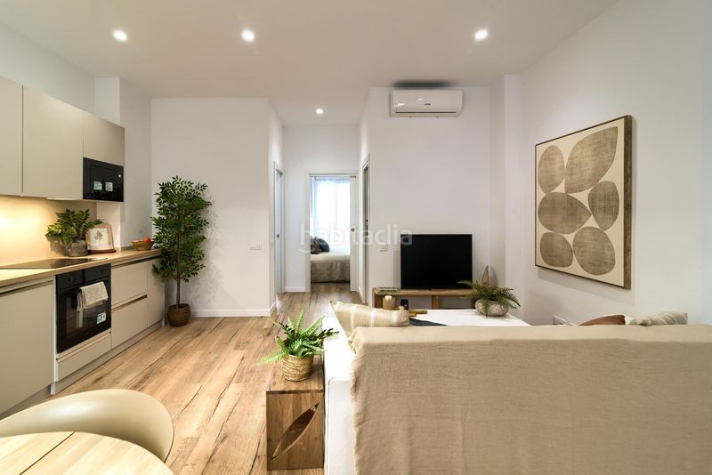 Foto b0c2e560-3bd3-4ad2-8ea0-53f1e8e319a6. Planta baixa a Russafa Valencia