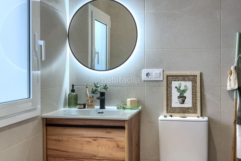 Foto bc50887e-aafe-4736-bf5a-1659e036bbee. Planta baixa a Russafa Valencia