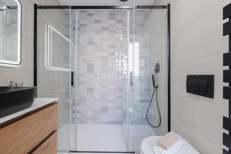 Foto 1ad1c88f-6129-415a-a105-b993ce646319. Àtic amb calefacció a Cortes-Huertas Madrid