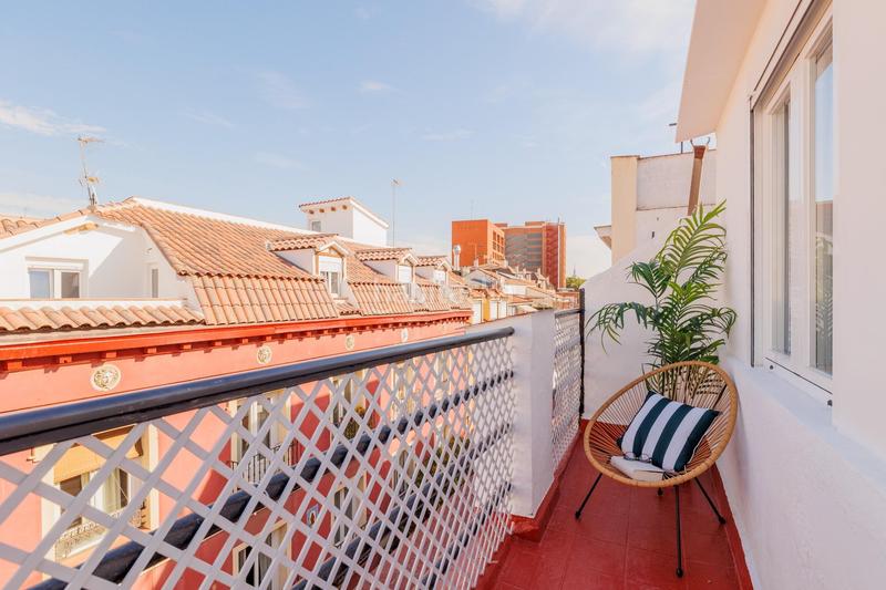 Foto 1f0cc366-3c34-4257-90d9-924ff5c7b727. Àtic amb calefacció a Cortes-Huertas Madrid