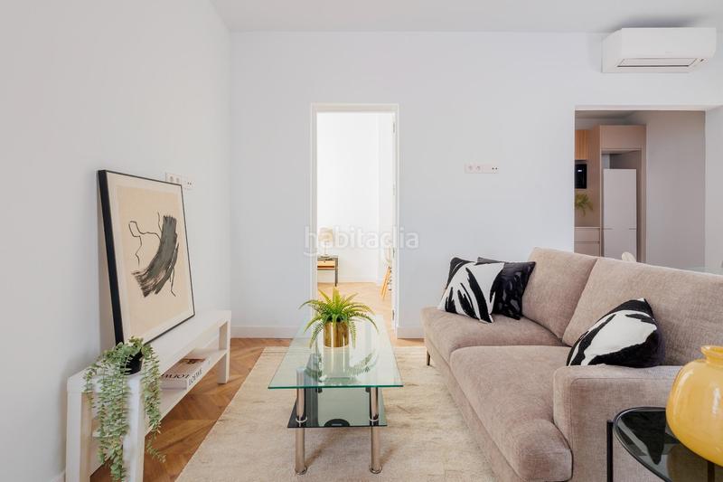 Foto 225c3636-4c2b-4673-8d02-deeece92cb29. Àtic amb calefacció a Cortes-Huertas Madrid