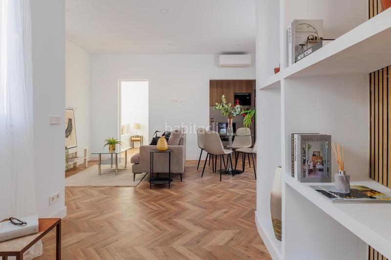 Foto ad185317-3d2a-4b16-b366-c438fcdbba1a. Àtic amb calefacció a Cortes-Huertas Madrid