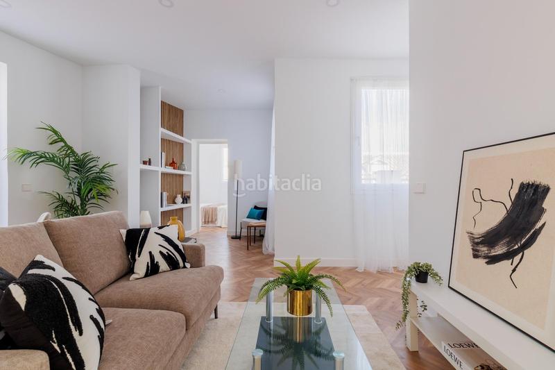 Foto dbced033-74c8-47c3-bc56-630e11259d2a. Àtic amb calefacció a Cortes-Huertas Madrid