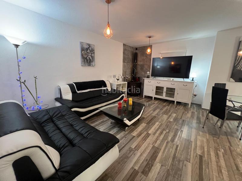 Foto 25018715-c203-490b-b965-6183a75f9e14. Dúplex adosado triplex quaden esquina avda baleares Aguas Nuevas . en Torrevieja