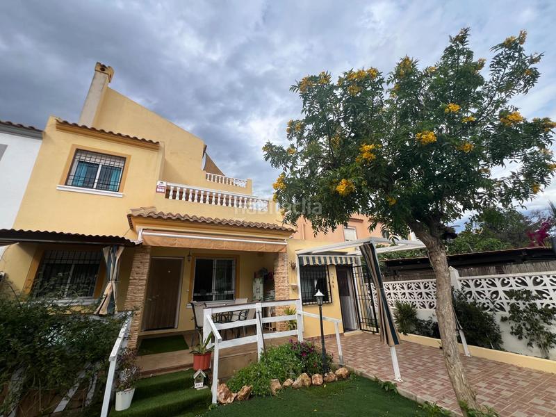 Foto 7578778b-abc6-411c-ac99-6a34ff4e3a4d. Dúplex adosado triplex quaden esquina avda baleares Aguas Nuevas . en Torrevieja