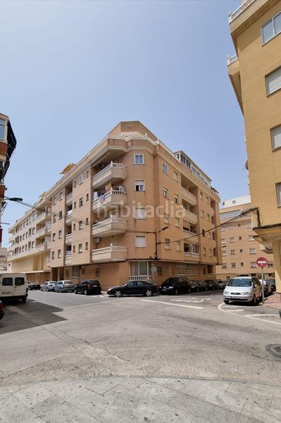 Foto f7e98098-60c1-41d2-b038-ce12d8ec1bcb. Apartament amb piscina a Centro - Muelle Pesquero Torrevieja