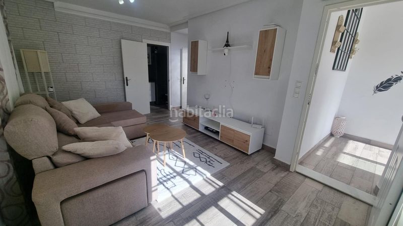 Foto efba4007-3515-40a6-ad6a-f5355fdda598. Casa a La Zenia Orihuela