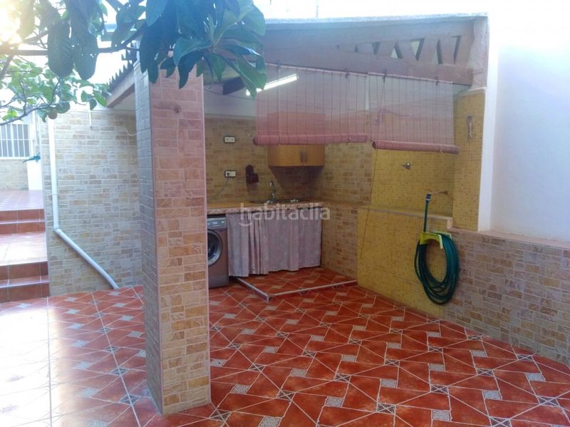 Foto 645623b9-8f6c-4c5c-b247-6fcd22ea7f9e. Casa amb aparcament a Zona Playa de los Locos Torrevieja
