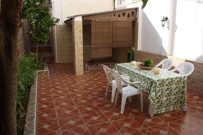 Foto 9a96ec14-d960-4e04-9eb6-4661b4cd184a. Casa amb aparcament a Zona Playa de los Locos Torrevieja