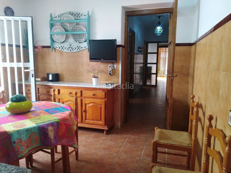 Foto ee582987-cea7-4f23-8a44-26b2decb7ff4. Casa amb aparcament a Zona Playa de los Locos Torrevieja