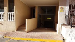 Aparcament cotxe a Zona Playa de los Locos. Graraje a 200m de la playa de los locos muy amplia