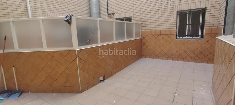 Foto eef9c399-6f44-43d6-a8e9-cc37b6d9fd68. Piso en calle la cruz 2 piso paseo virgen de Linarejos en Linares