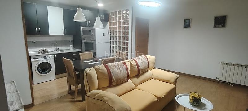 Foto 33c00af2-f4e1-467e-a963-45fbbdcf8e42. Rent flat with heating in Linarejos Linares