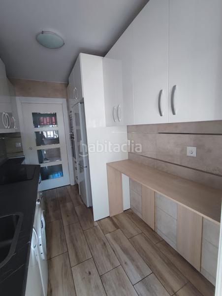 Foto 80159f8b-ba18-49e7-8d40-821d923b0c61. Lloguer pis a calle núcleo residencial la paz 41 a Linares