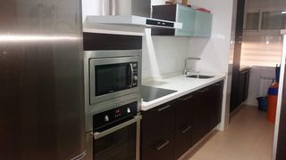 Location Appartement à Calle enrique martínez hernández 4. Piso urbanización con piscina