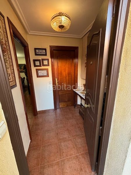 Foto d837a218-8f56-4d66-8711-fd8f3e44e8fc. Casa en calle la merced 2 casa en urbanización con piscina en Linares